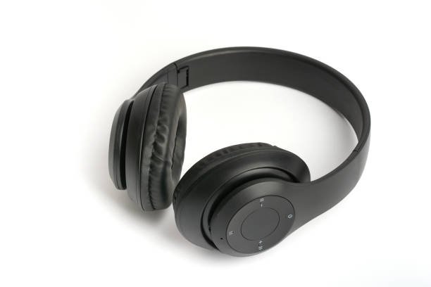 istockphoto-1363897157-612x612-1 Headphones come in several types, each with its own advantages. Here are the main types: