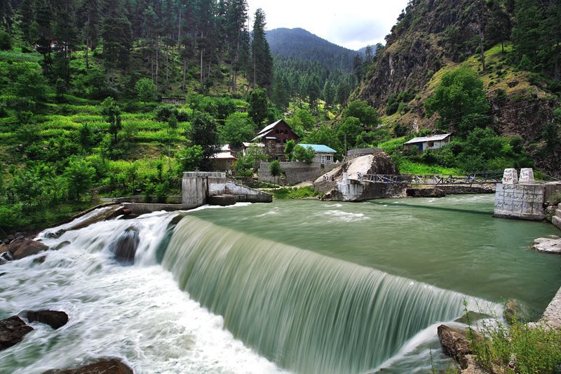 neelum1 ADVANTURE PLACES IN PAKISTAN